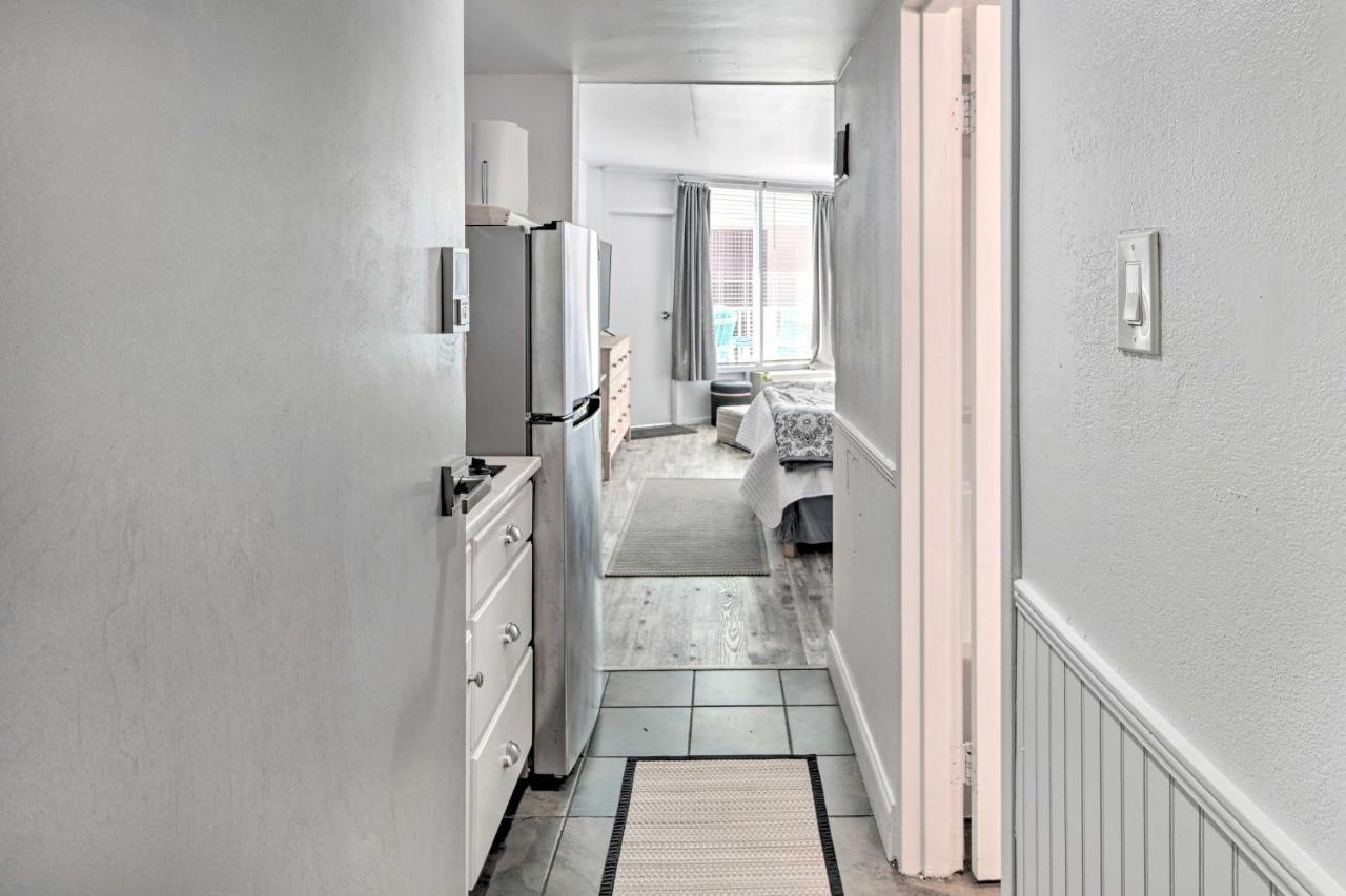Beachfront Condo In Myrtle Beach With Pool Access Exteriör bild