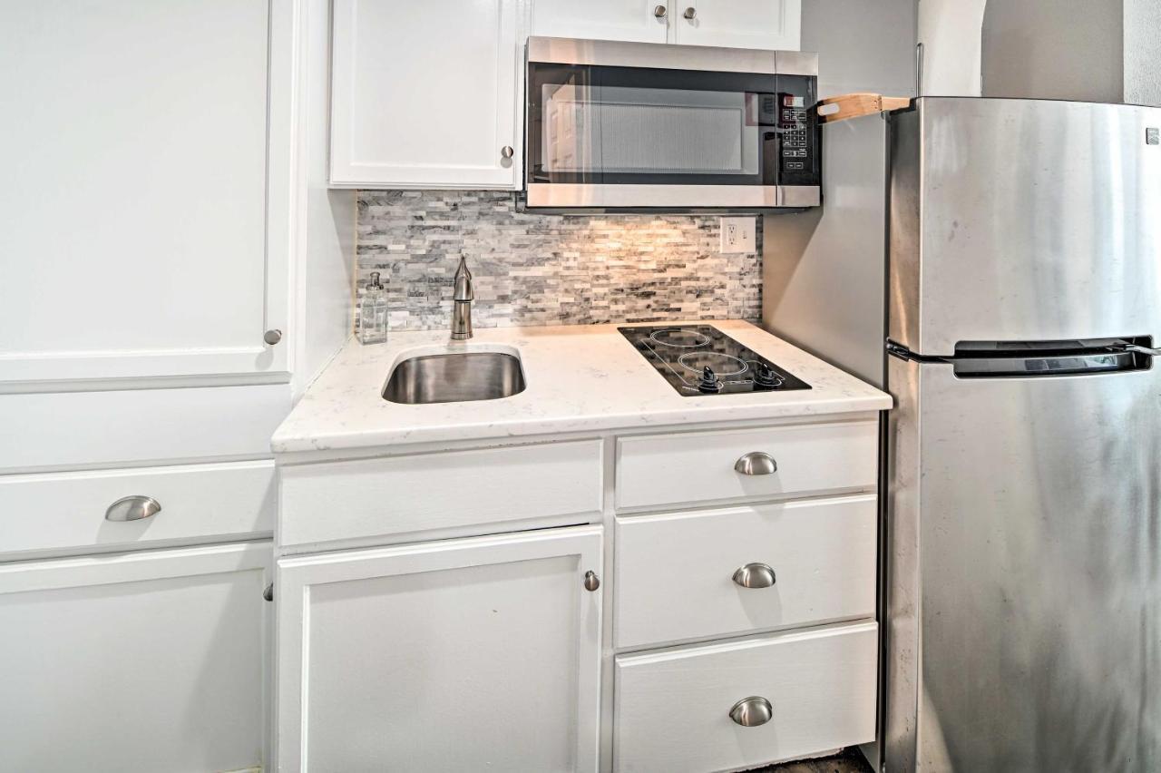 Beachfront Condo In Myrtle Beach With Pool Access Exteriör bild