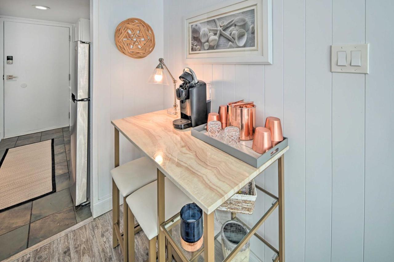Beachfront Condo In Myrtle Beach With Pool Access Exteriör bild