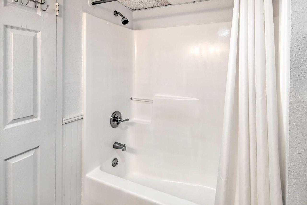 Beachfront Condo In Myrtle Beach With Pool Access Exteriör bild
